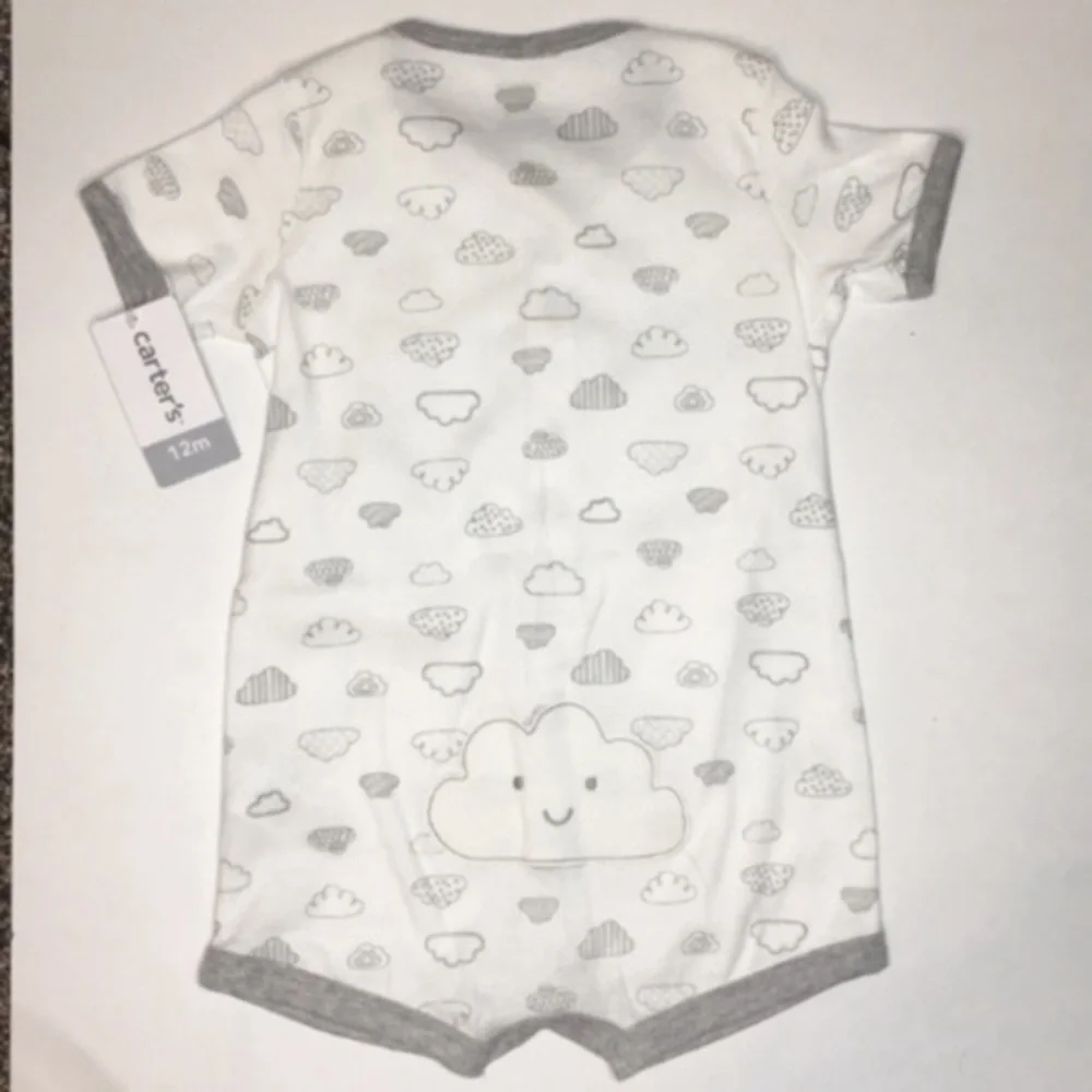 NWT. CARTER’S Gender Neutral Onesie